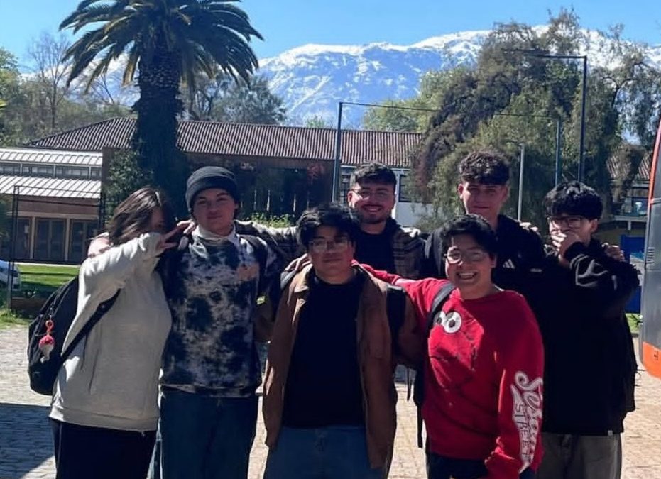 ESTUDIANTES DEL COLEGIO CLAUDIO MATTE PARTICIPAN  EN LAS OLIMPIADAS DE QUÍMICA