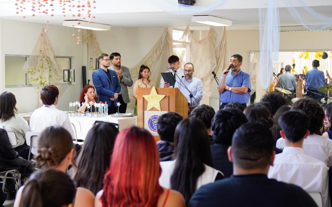 COLEGIO CLAUDIO MATTE REALIZA GALA DE PREMIACIÓN AL FINALIZAR INNOVADOR PROYECTO
